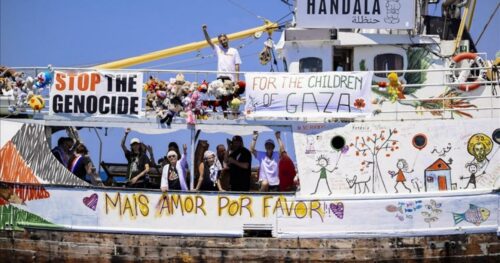 %D8%A3%D8%B3%D8%B7%D9%88%D9%84-%D8%A7%D9%84%D8%B5%D9%85%D9%88%D8%AF2-500x263 <font dir="auto" style="vertical-align: inherit;"><font dir="auto" style="vertical-align: inherit;">أسطول الصمود: إرادة الشعوب تتحدى حصار الطغاة</font></font>