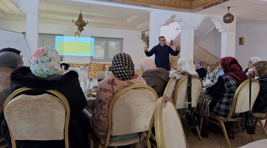 %D8%A7%D9%84%D9%84%D8%AC%D9%86%D8%A9-%D8%A7%D9%84%D9%86%D8%B3%D9%88%D9%8A%D8%A9-%D9%81%D8%A7%D8%B31-1-1 اللجنة النسوية للحركة بفاس تنظم لقاء دراسيا