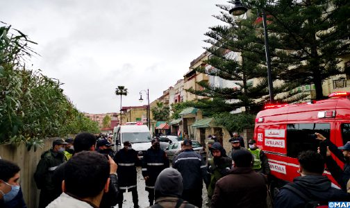 علم لدى السلطات المحلية لولاية جهة طنجة – تطوان – الحسيمة أن وحدة صناعية سرية للنسيج كائنة بمرآب تحت أرضي بفيلا سكنية بحي الإناس، بمنطقة ال