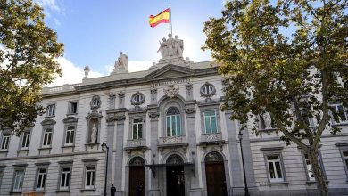  أفادت وكالة الأنباء الإسبانية (إيفي)، بأن قاضي المحكمة الوطنية الإسبانية، سانتياغو بيدراز، قرر أمس الثلاثاء، إعادة فتح ملف يتعلق بجرائم ضد ل