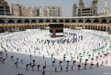  أعلنت وزارة الحج والعمرة بالمملكة العربية السعودية، أمس الأحد، أنه تقرر إقامة شعيرة الحج لهذا العام (1442 هـ)، وفق ضوابط ومعايير صحية وأمنية