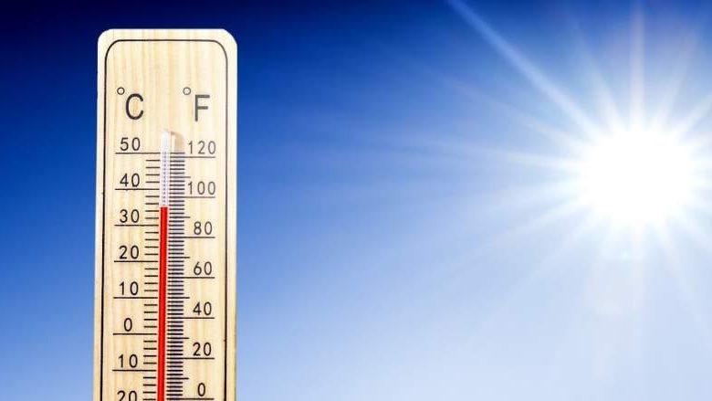 أفادت المديرية العامة للأرصاد الجوية بأنه من المرتقب أن تشهد عدد من مدن ومناطق المملكة موجة حر ابتداء من يوم الخميس وإلى غاية يوم السبت المق