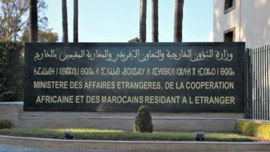  أكدت وزارة الشؤون الخارجية والتعاون الإفريقي والمغاربة المقيمين بالخارج، اليوم الجمعة، أن القرار الذي صادق عليه البرلمان الأوروبي، أمس الخميس، لا يغير في شيء الطابع السياسي للأزمة الثنائية بين المغرب وإسبانيا.