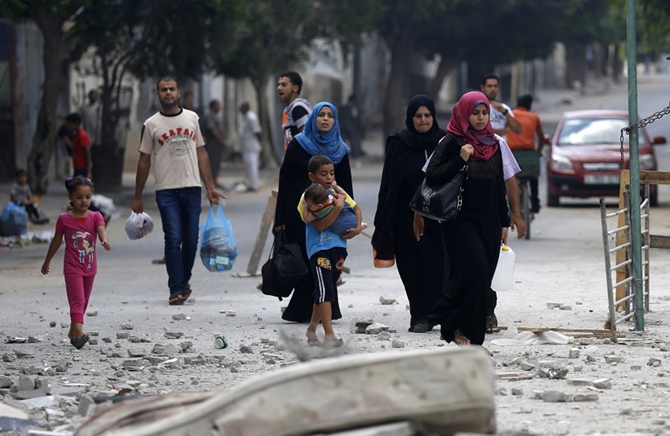 تقديم :للأسرة دور كبير، بل هو الدور الرئيس في تربية النشء، والحفاظ على هوية المجتمع وتماسكه، ومع ذلك لم تعطها الوثائق الدولية الاهتمام اللائ