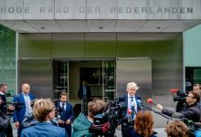 أكدت المحكمة العليا الهولندية، أمس الثلاثاء، إدانة زعيم اليمين المتطرف، خيرت فيلدرز، بتهمة التمييز ضد الجالية المغربية.وكان خيرت فيلدرز زعيم