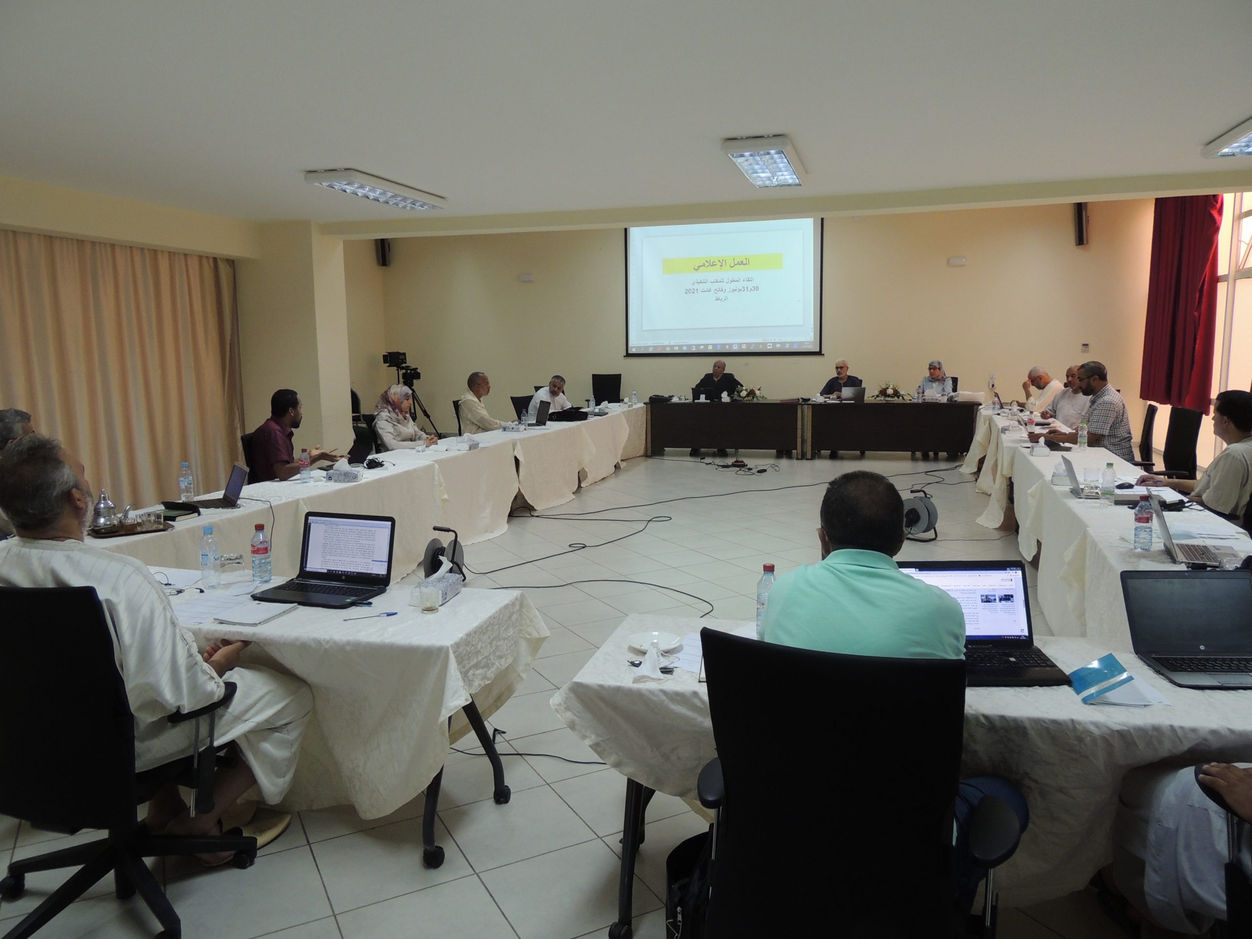 توقف المكتب التنفيذي لحركة التوحيد والإصلاح في لقائه السنوي المطول عند الحصيلة الإيجابية للأداء العام للحركة،وتوجهت قيادة الحركة في بلاغ صاد