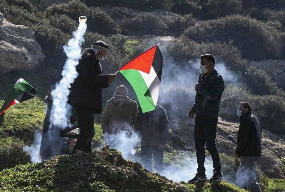 شهد الأسبوع الماضي ارتفاعا في حدة المواجهات التي اندلعت مع قوات الاحتلال الصهيوني ومستوطنيه، حيث رصدت 174 نقطة مواجهة بالضفة الغربية بما ف