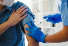  أعلنت وزارة الصحة، أمس الجمعة، أنه سيتم الشروع في التطعيم بالجرعة الثالثة من اللقاح المضاد لفيروس كوفيد- 19، في إطار الحملة الوطنية للتلقيح