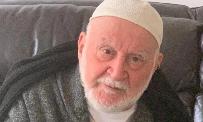 توفي العلامة المحدث الشيخ الدكتور محمد عجاج الخطيب الحسني، أحد أبرز علماء الحديث في العالم الإسلامي، عن عمر يناهز 90 عاما. تخرج من كلية ال