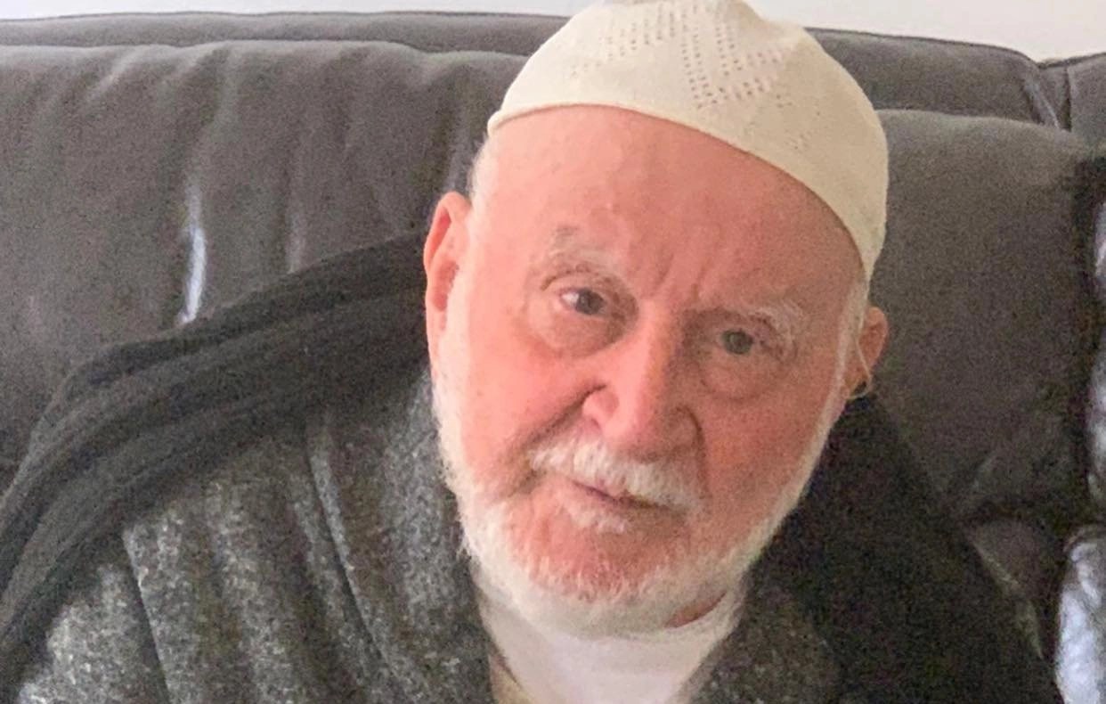 توفي العلامة المحدث الشيخ الدكتور محمد عجاج الخطيب الحسني، أحد أبرز علماء الحديث في العالم الإسلامي، عن عمر يناهز 90 عاما. تخرج من كلية ال