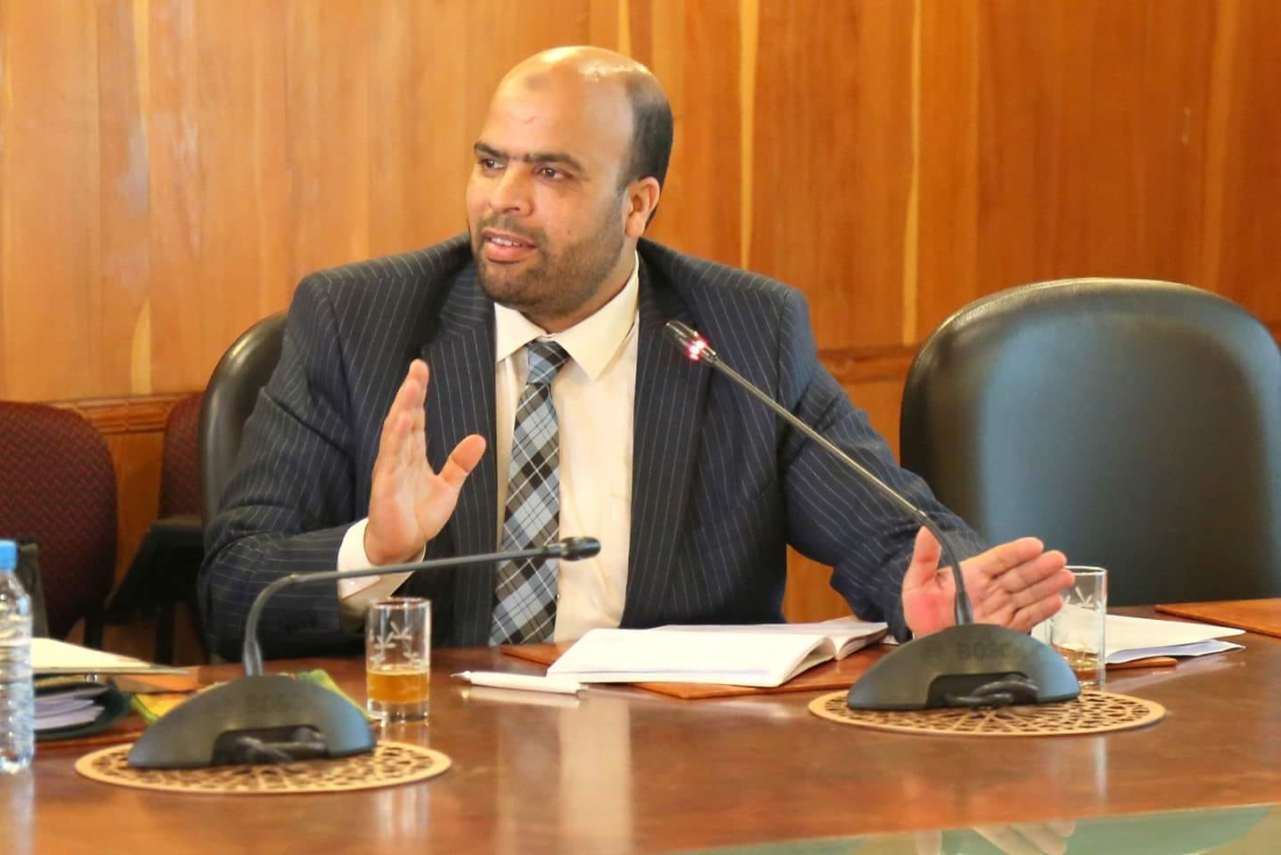 أدلى الناطق الرسمي باسم للحكومة بتصريح بشكل مخالف للنظام الاساسي لأطر الاكاديميات الجهوية للتربية والتكوين ولا سيما المادة 11 منه وكذا لقا