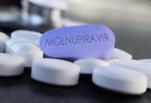 قالت مديرة الأدوية والصيدلة بوزارة الصحة والحماية الاجتماعية، بشرى مداح، إن المغرب رخص الاستعمال الاستعجالي لدواء "مولنوبيرافير"، ليصبح بذلك