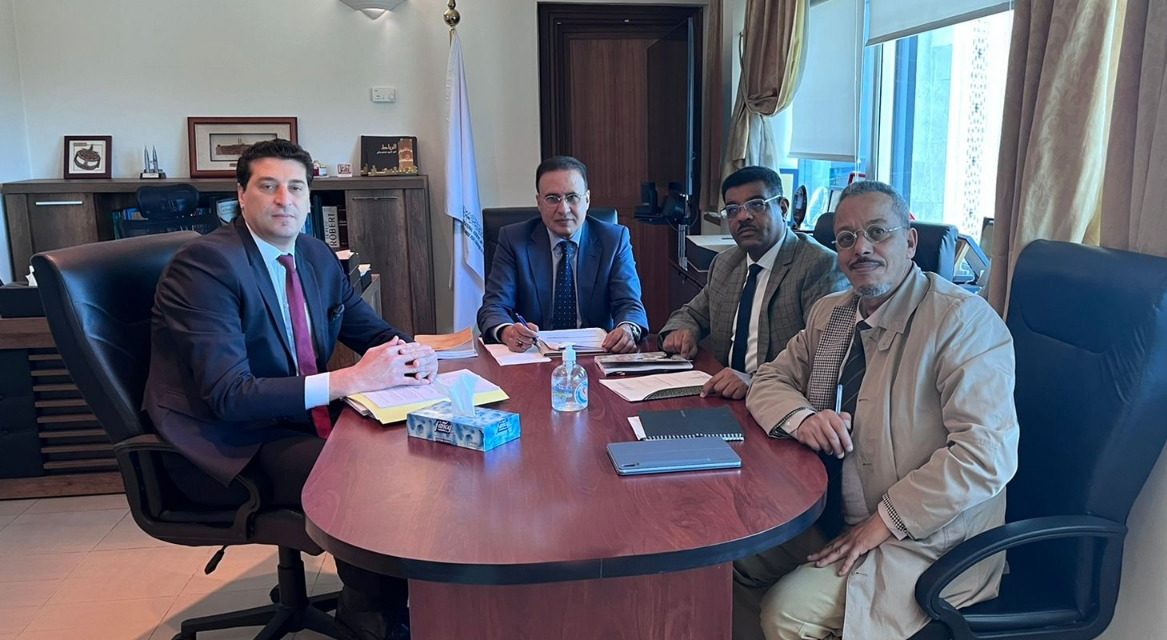 عقدت منظمة العالم الإسلامي للتربية والعلوم والثقافة (إيسيسكو) والمرصد المغربي حول التطرف والعنف، اجتماعا لبحث عدد من الأفكار والمقترحات الم