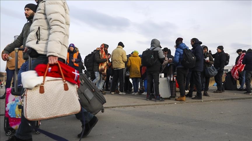 أعلن المغرب، أمس الثلاثاء، عن موافقة هنغاريا على استقبال 1000 من طلبته العائدين من أوكرانيا لاستكمال دراستهم.وقال وزير التعليم العالي والبح