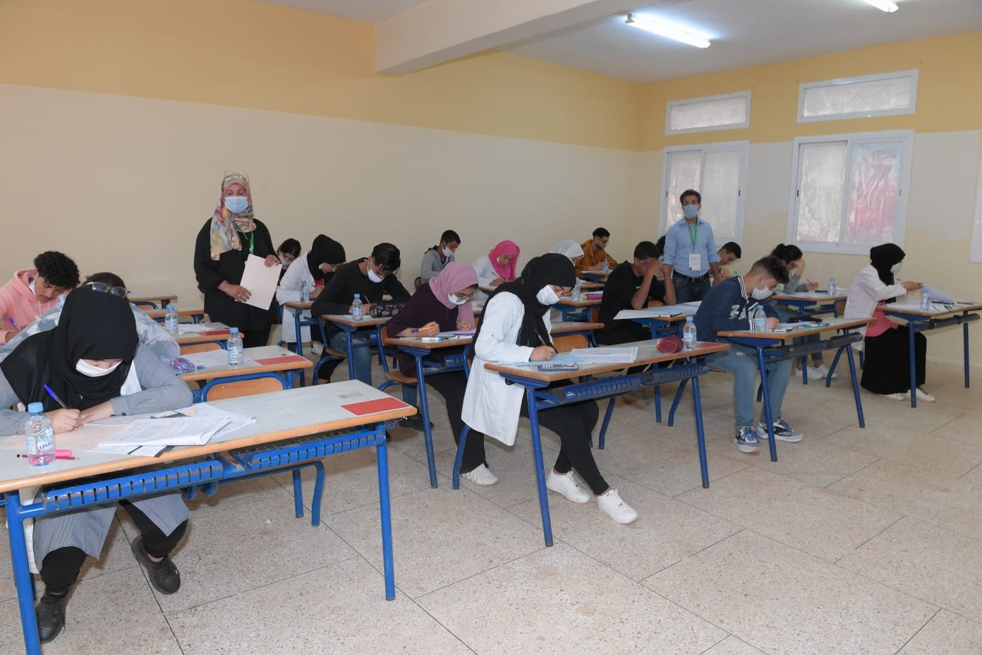 أسفرت العمليات الأمنية التي باشرتها مصالح المديرية العامة للأمن الوطني لزجر أعمال الغش في الامتحانات الجهوية والوطنية الموحدة للباكالوريا ب