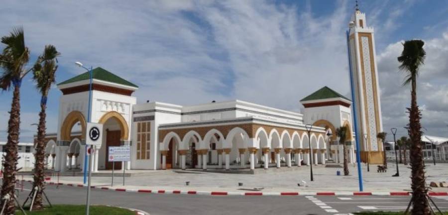 أفاد وزير الأوقاف والشؤون الإسلامية، أحمد التوفيق، أمس الثلاثاء، بأن الوزارة قامت برصد اعتمادات مالية مهمة تقدر ب 300 مليون درهم سنويا، وذل