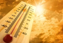 أفادت المديرية العامة للأرصاد الجوية، بأنه من المرتقب تسجيل موجة حر (ما بين 40 و 47 درجة) اليوم الاثنين وغدا الثلاثاء بعدد من أقاليم المملك