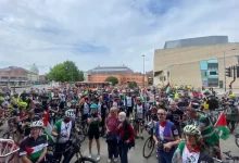شارك مئات الناشطين في مسيرة الدراجات التي نظمتها مؤسسة “الرحلة الكبيرة لفلسطين” البريطانية، يوم الجمعة الماضي، وتهدف إلى رفع الوعي بالقضية