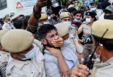 أعلنت السلطات الهندية اليوم الأربعاء اعتبار الجبهة الشعبية للهند والمنظمات التابعة لها "جماعة غير قانونية" بأثر فوري، وحظرتها لمدة خمس سنو