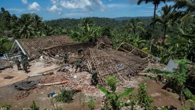 لقي 44 شخصا على الأقل مصرعهم في زلزال ضرب جزيرة جاوة الغربية في أرخبيل إندونيسيا، اليوم الإثنين، حسبما قال مسؤول محلي لوكالة فرانس برس. وق