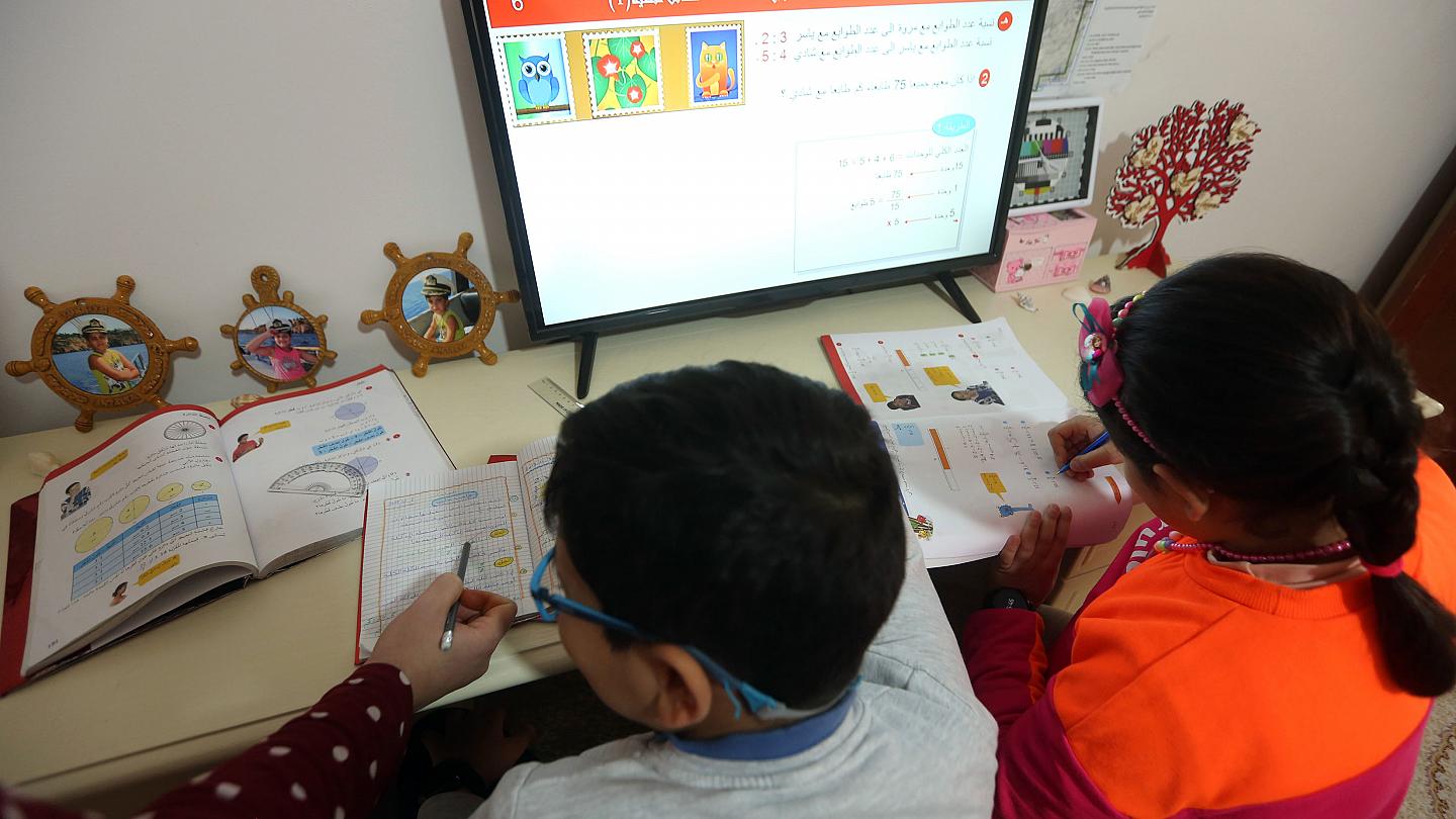 الأسر_الأبناء_الدراسة_الحجر_الصحي