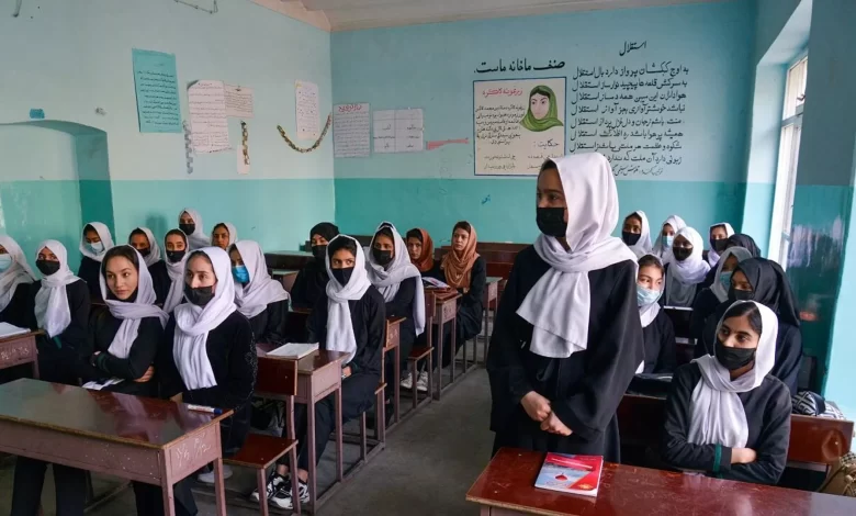 قررت اليونسكو تخصيص اليوم الدولي للتعليم لعام 2023 للفتيات والنساء في أفغانستان، وسوف تقوم اليونسكو بالدعوة مجددا إلى إعادة حقهن الأساسي في