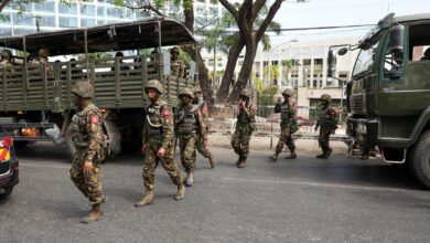 أفاد مسؤولون كبار سابقون في الأمم المتحدة، أن جيش ميانمار ينتج مجموعة واسعة من الأسلحة التي تُستخدم ضد الشعب، وكل ذلك بفضل مساعدات وإمدادات