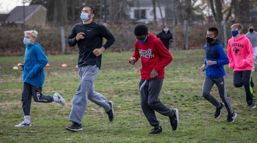 كشفت دراسة جديدة في الولايات المتحدة أن النشاط البدني انخفض خلال جائحة كوفيد-19 دون أن يعود لمستواه الطبيعي بعد الوباء، لا سيما لدى فئة الشب