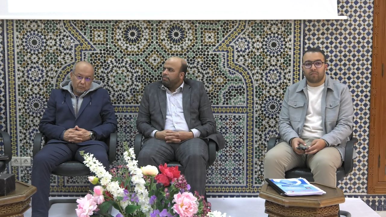 احتفت منظمة التجديد الطلابي مساء أمس الأربعاء بمرور عشرين سنة على تأسيسها في حفل العشرية الثانية بالمقر المركزي لحركة التوحيد والإصلاح بحضور