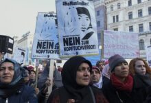 رغم معاناة مسلمي النمسا، ذكورا وإناثا، من العنصرية والكراهية والتمييز، فإن المحجبات يحصلن على النصيب الأكبر من الانتهاكات، وفقا لمنظمة محلية