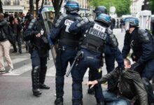 أشار تقرير صادر عن الأمانة العامة للمظالم في فرنسا، إلى زيادة كبيرة في انتهاكات حقوق الأجانب في السنوات الأخيرة. ولفت التقرير إلى أن انتهاك