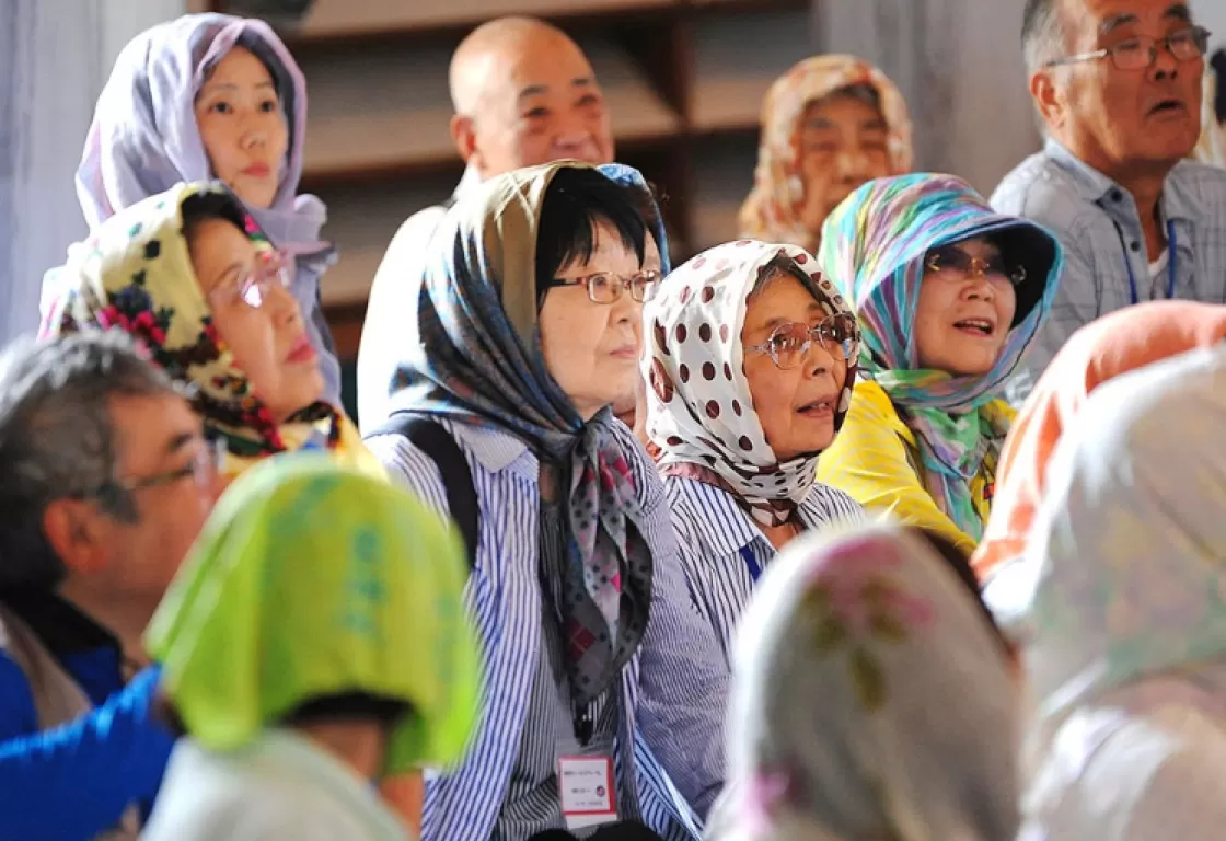 اتفق مجموعة من المسلمين في محافظة أويتا جنوب غربي البلاد مع السكان المحليين بشأن فتح موقع لدفن موتى المسلمين وسيتم إبرام عقد للاتفاق قريبا حس