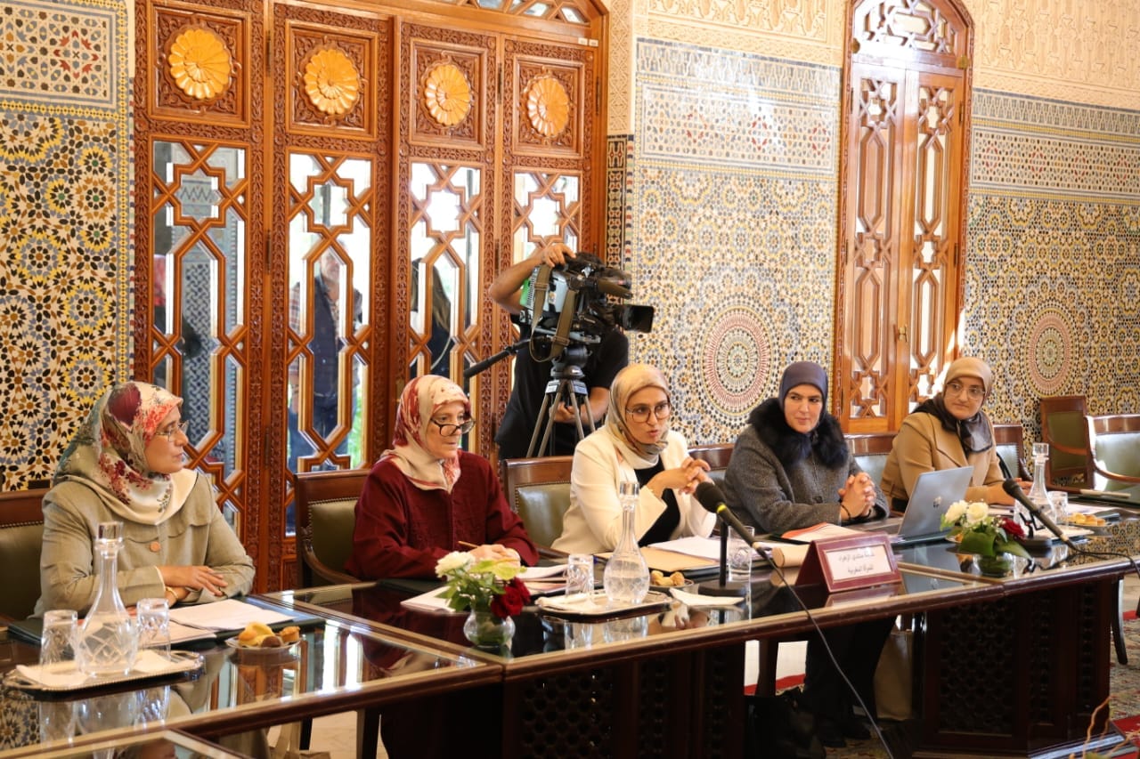 شرعت الهيئة المكلفة بمراجعة مدونة الأسرة الأسبوع الماضي بتنظيم جلسات الاستشارة عبر استقبال عدد من المؤسسات والهيئات إعمالا منها للمقاربة ا