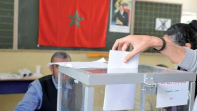 احتل المغرب المرتبة 93 عالميا في التقرير السنوي المعني بتتبع الممارسة الديمقراطية على المستوى العالمي، بعد أن تحصل على نقطة 5.04 من أصل 10