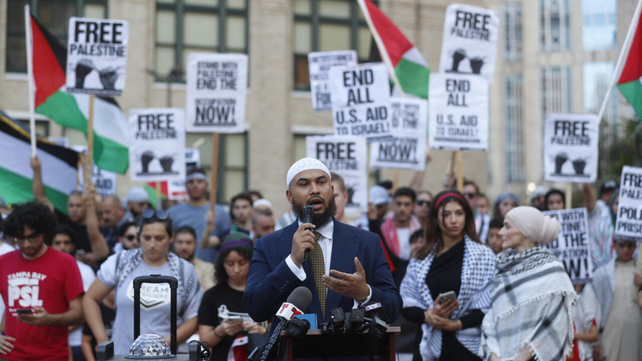 أعلنت إدارة الرئيس الأمريكي جو بايدن ونائبته كامالا هاريس، عن مجموعة من الإجراءات الجديدة لمكافحة "الإسلاموفوبيا" وكراهية العرب، وذلك في إ