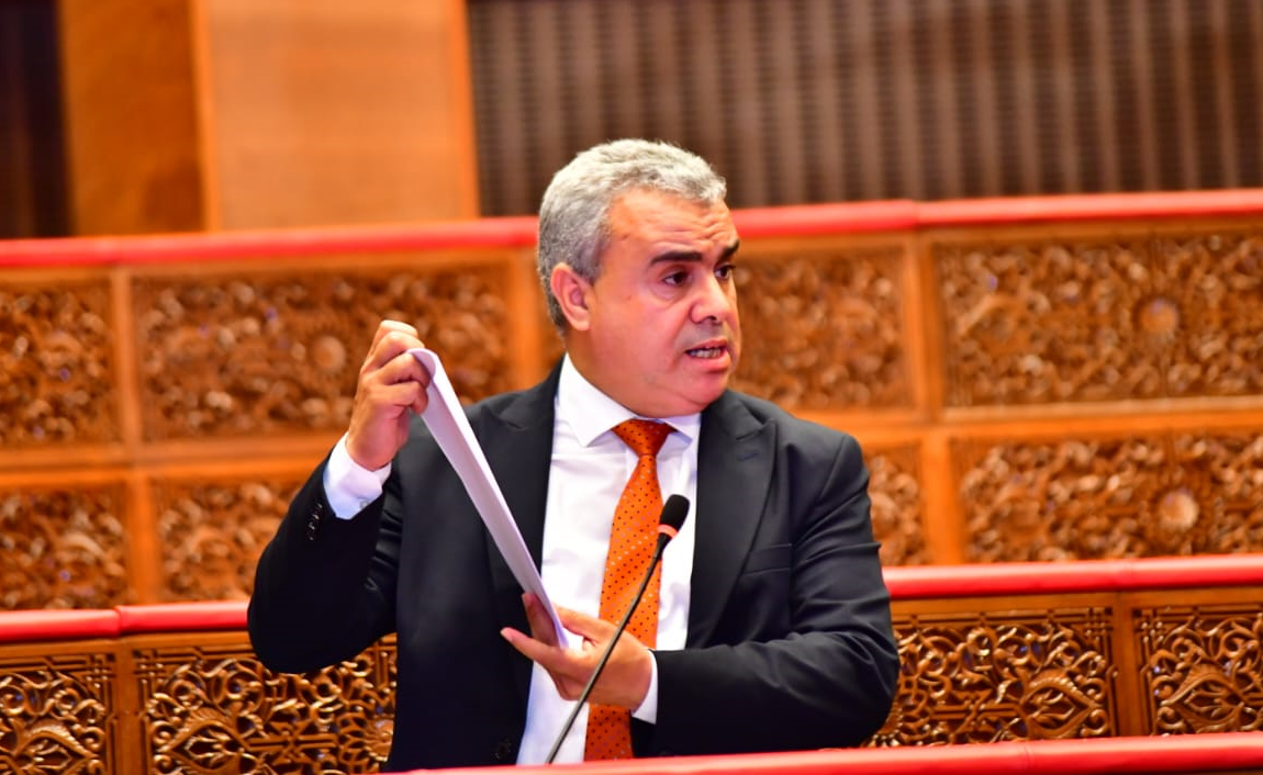 تواصلت ردود الأفعال القوية على خلفية طرد مفاجئ لـ16 تلميذا بمدرسة الأخوين التابعة لجامعة الأخوين بمدينة إفران، خلال الموسم الدراسي 2025-20