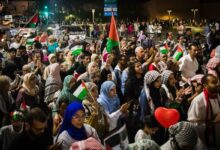 طالب آلاف من الطلاب والأكاديميين والموظفين بوقف مسار التطبيع مع الاحتلال الإسرائيلي، خصوصا الأكاديمي خلال احتجاجات خرجت بمختلف الجامعات الم
