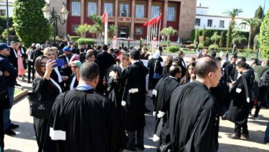 أعلنت هيئات المحامين بالمغرب اليوم الثلاثاء عن خوض إضراب عن العمل لمدة ثلاثة أيام، احتجاجا على مضامين مشروع قانون المسطرة المدنية والذي يعر