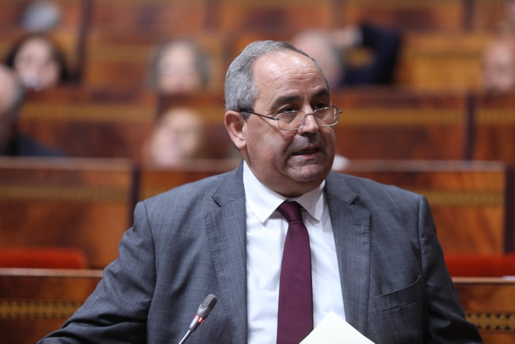 أفاد وزير التعليم العالي والبحث العلمي والابتكار عز الدين ميداوي، أمس الإثنين، أن مشاريع البحث بالنسبة لسلك الماستر مازالت قائمة، بينما أل