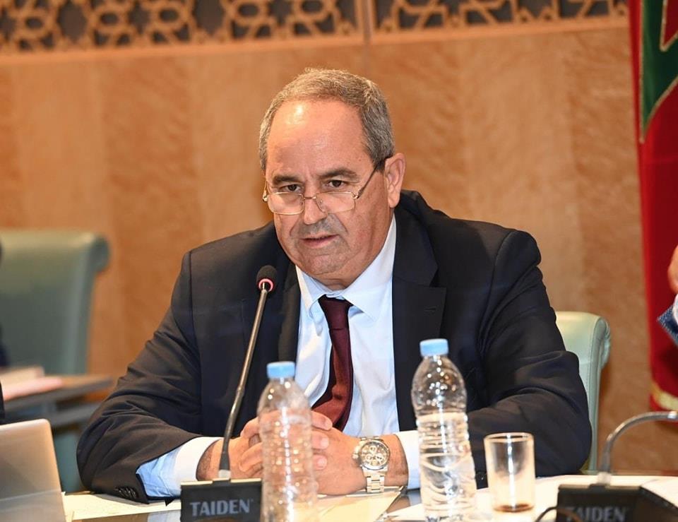 دعا الطلبة المغاربة الباحثون في سلك الدكتوراة فوج 2023/2024 وزارة التعليم العالي والبحث العلمي والابتكار إلى العدول عن تسقيف المستفيدين من