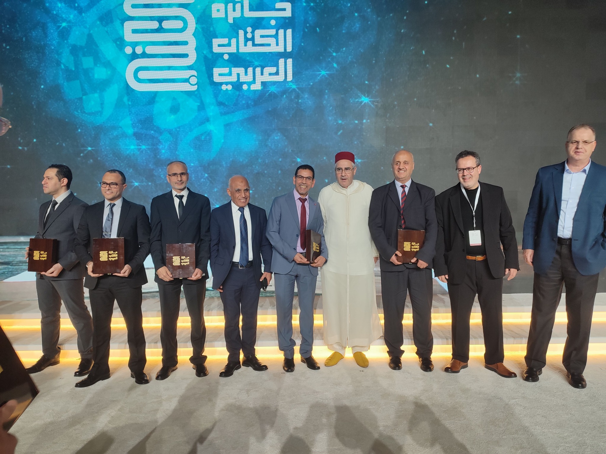 هيمن الباحثون والأكاديميون المغاربة على أسماء الفائزين بجائزة الكتاب العربي في دورتها الثانية، إذ توّجت مجموعة من الباحثين والأكاديميين في