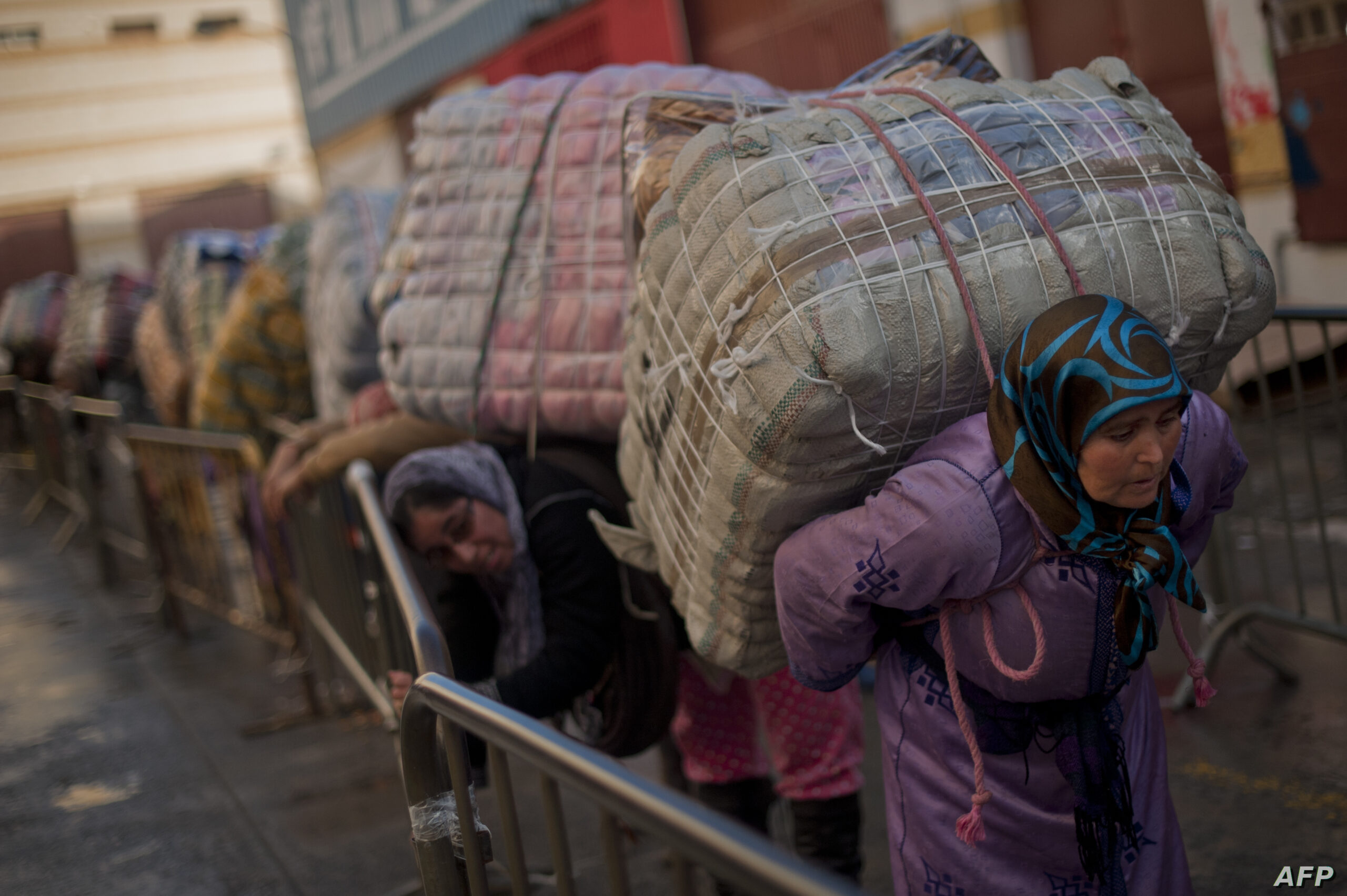 سجل تقرير جديد هيمنة المطالب المادية في التسلسل الهرمي للمطالب الاجتماعية التي عبّر عنها المغاربة، بما في ذلك تحسين القدرة الشرائية والعمل