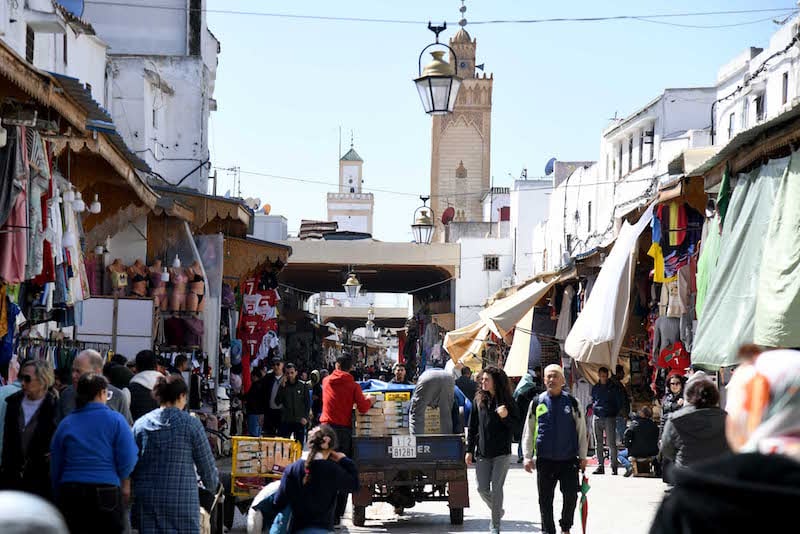 بحلو شهر رمضان الكريم يحمل في المغرب طابعا اجتماعيا عميقا تتنوع فيها مظاهر التكافل والتضامن الاجتماعي، وتنتشر الزيارات العائلية والمبادرات ال