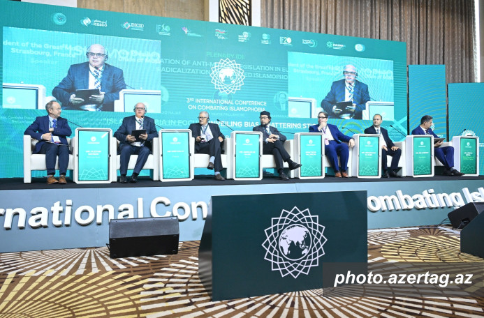 التأم بالعاصمة الأذربيجانية أمس الإثنين علماء وخبراء من المنظمات الدولية وشخصيات دينية وممثلون عن المنظمات غير الحكومية من نحو 40 بلدا من بي