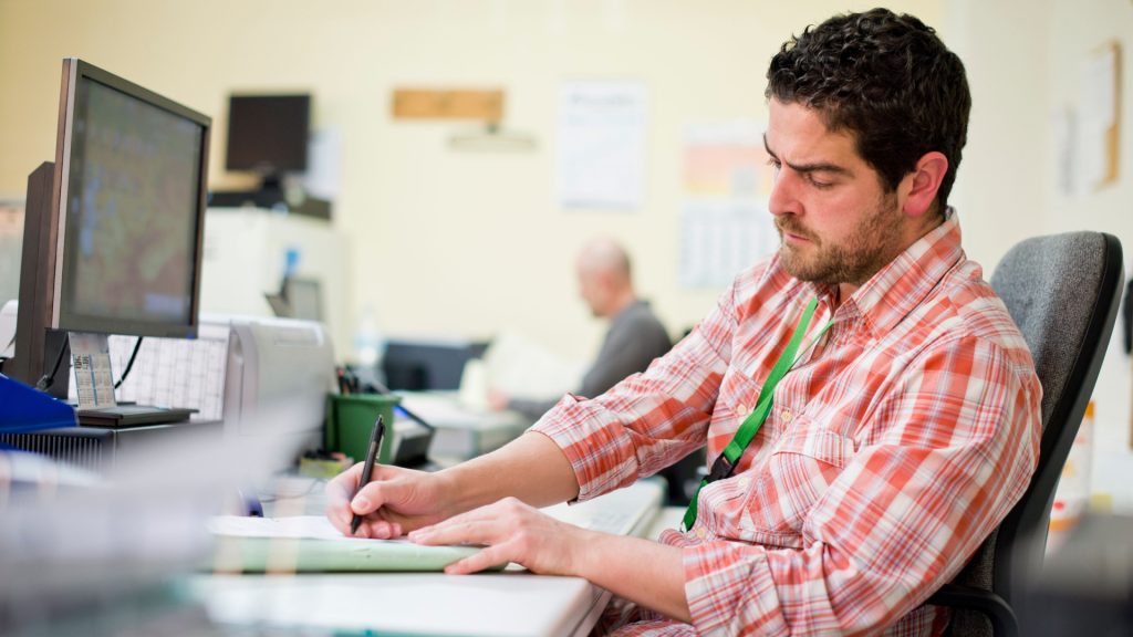 أفاد تقرير جديد أن المؤسسات والهيئات المعنية تتجاوب بشكل محدود مع طلبات الحصول على المعلومات، ورصد من أصل 102 طلبا مقدما، لم تُجب سوى على 34