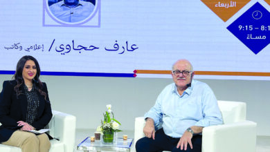 أكد الإعلامي واللُغوي الفلسطيني عارف حجاوي أنه إذا أردنا أن نكون فاعلين في هذا العالم، فلا بد أن نحمل أدواتنا الفكرية بلغتنا، لا بلغة الآخر.