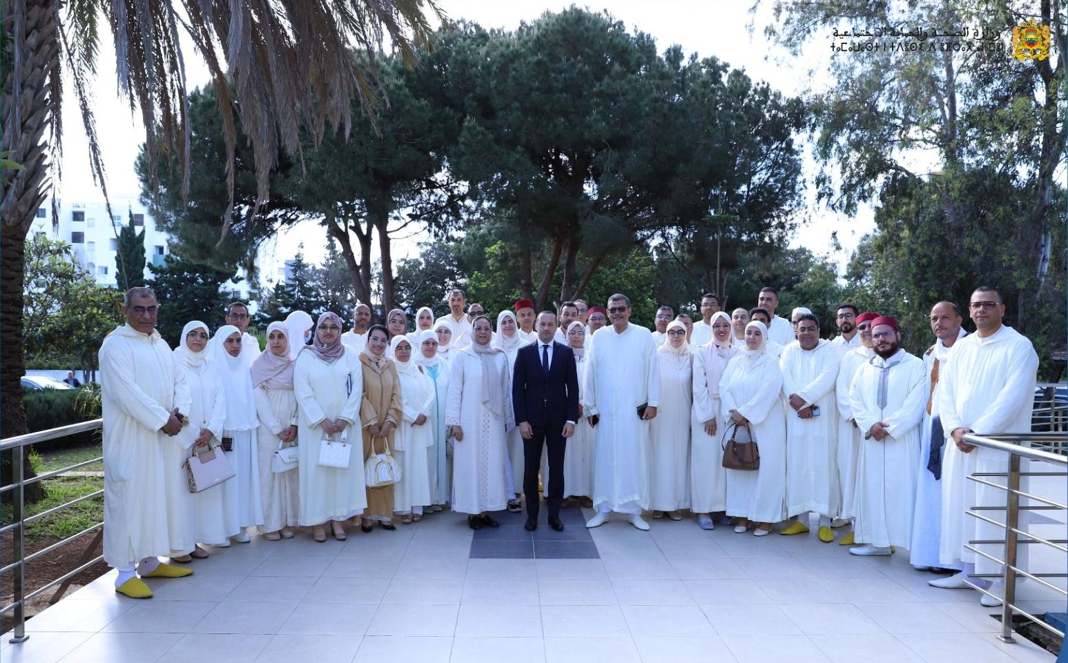 يرتقب أن تتولى بعثة صحية مكونة من 82 عضوا من الأطر الطبية والتمريضية والإدارية، من ضمنهم 44 من أطر الوزارة، و38 من المصالح الصحية التابعة للق