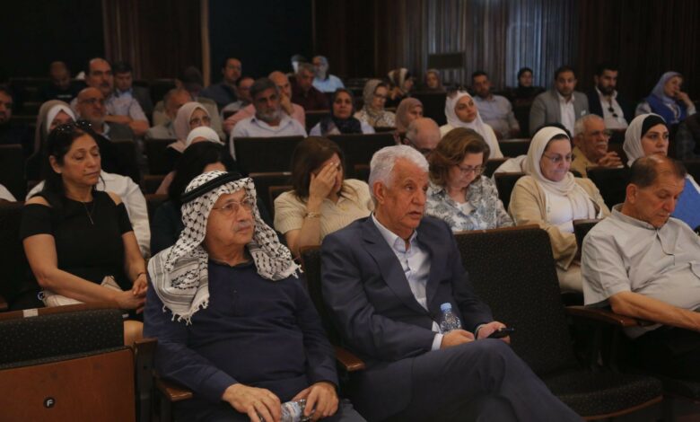 اجتمعت الجالية الفلسطينية في المغرب الأحد الماضي بالرباط في جمع عام انتخابي لتجديد مكتبها المسير بحضور سفير دولة فلسطين بالمغرب جمال الشوبكي