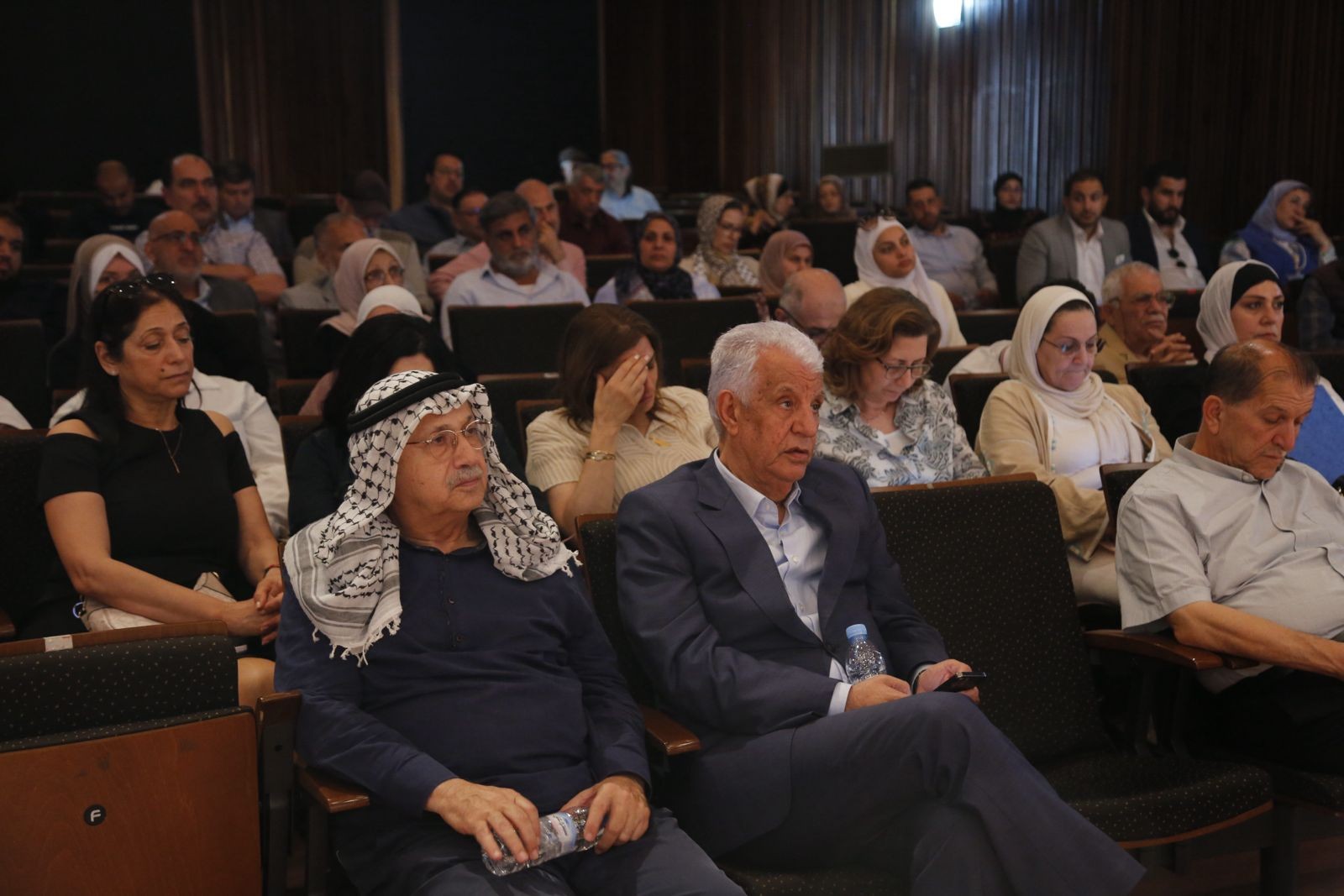 اجتمعت الجالية الفلسطينية في المغرب الأحد الماضي بالرباط في جمع عام انتخابي لتجديد مكتبها المسير بحضور سفير دولة فلسطين بالمغرب جمال الشوبكي