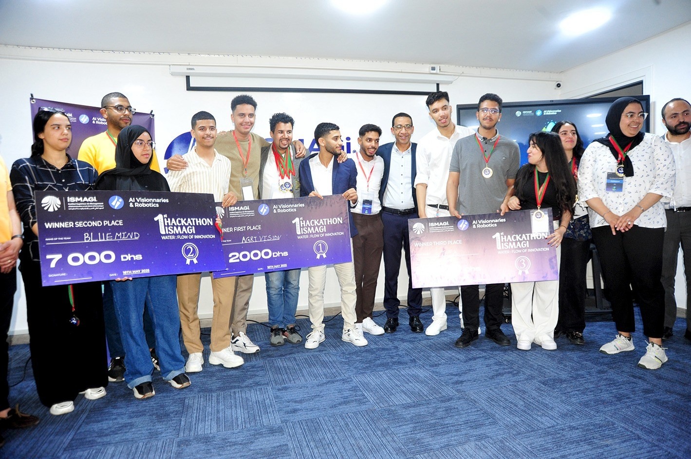 توج الأحد الماضي بالمعهد العالي للتدبير والإدارة والهندسة المعلوماتية الفائزون بمسابقة الهاكاثون الأول تحت شعار "الابتكار في خدمة الماء" من